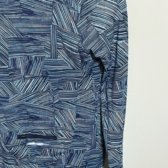 Under Armour Blue Striped 1/4 Pullover
Jacket Sz S/M - Picture 8 of 8